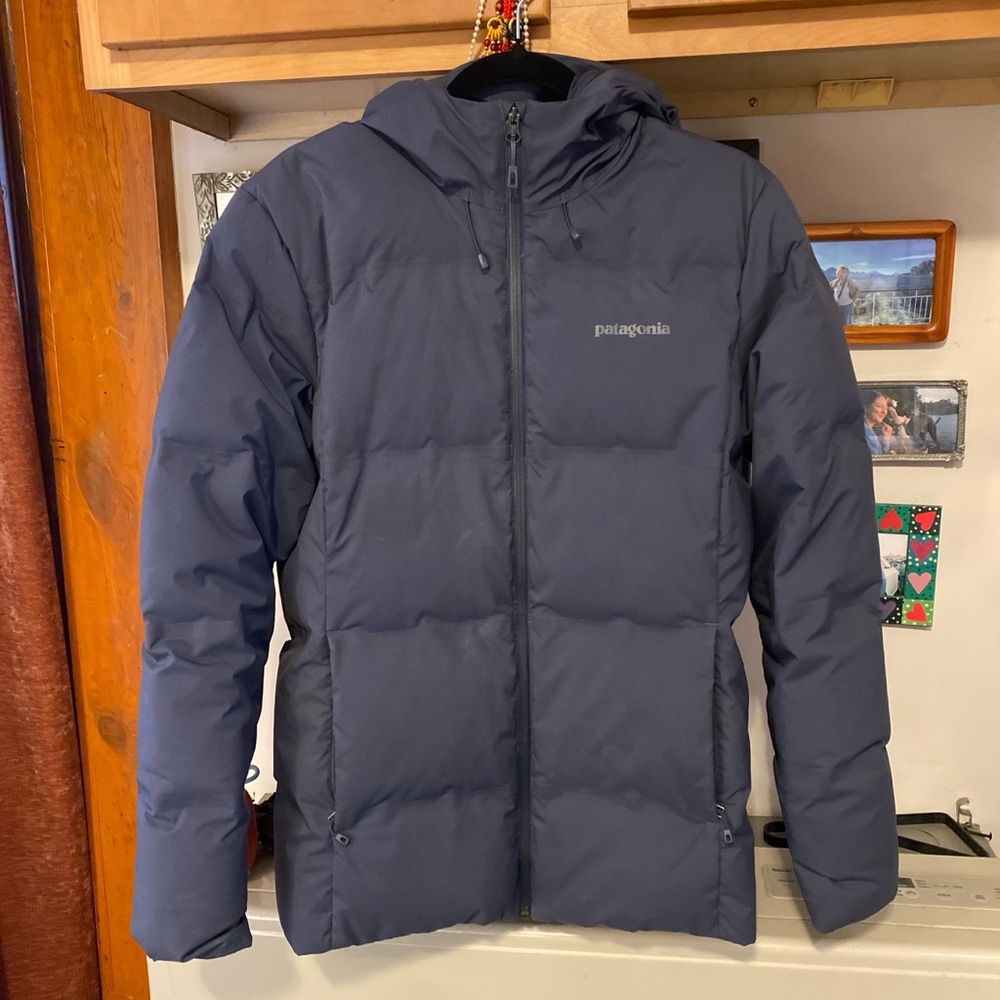 Patagonia Men's Dark Blue Puffer Jacket